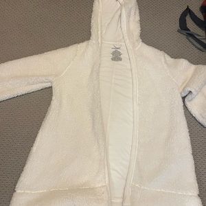 Xhilaration White Fluffy Robe/Loungewear